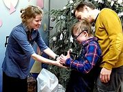 «Дари радость на Рождество»: 18 тысяч подарков собрали москвичи для подопечных службы «Милосердие»