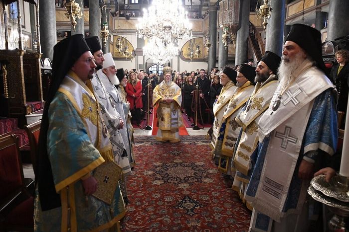 “Metropolitan” Makary Maletich of the schismatic OCU is in the white klobuk. Photo: orthodoxtimes.com