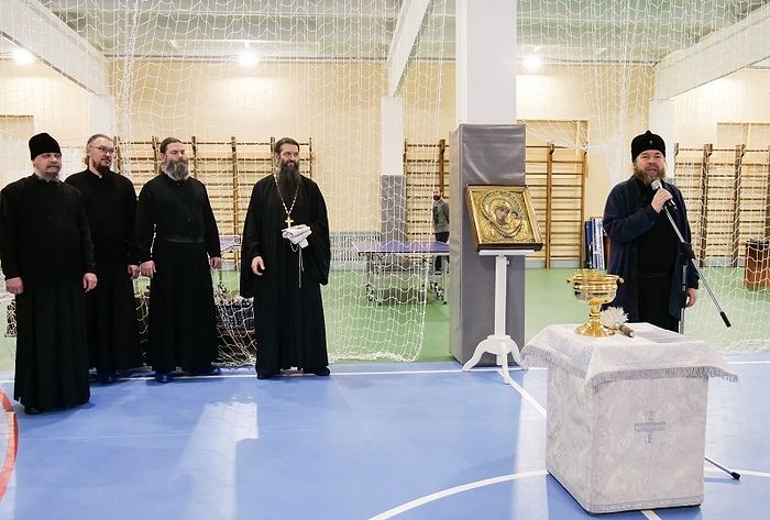 Митрополит Псковский Тихон открыл новый спортивный зал в Паломническом центре Псково-Печерского монастыря