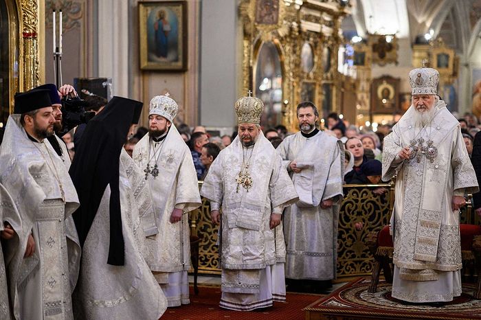 Met. Cyprian of the Bulgarian Church on Pat. Kirill's right. Photo: patriarchia.ru