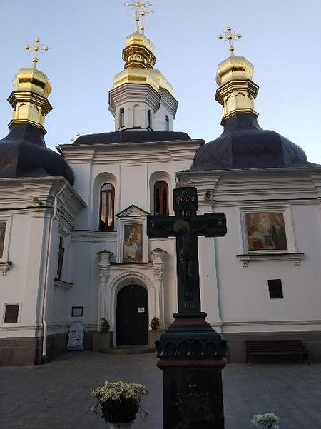 The Grave of Metropolitan Vladimir in front of the Academy Church in Kiev Caves Lavra. Photo by Matfey Shaheen.