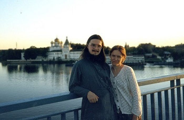 Fr. Daniel and his Matushka Julia. Photo: pravmir.ru