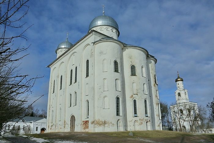 Новгород Великий отмечает 900-летие Георгиевского собора