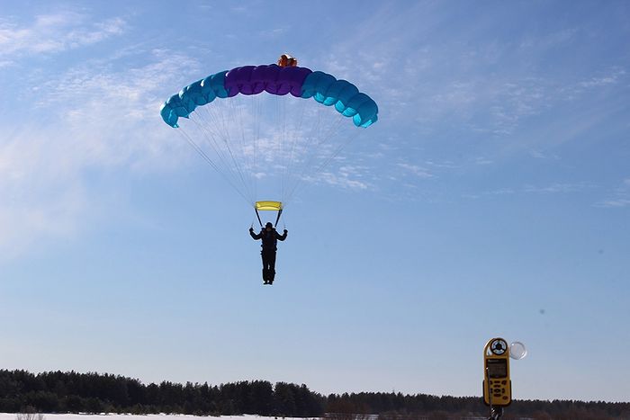 Прыжок с парашютом Лесник-3 Валерия Романова