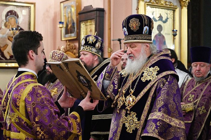 В субботу первой седмицы Великого поста Святейший Патриарх Кирилл совершил Литургию в Покровском монастыре