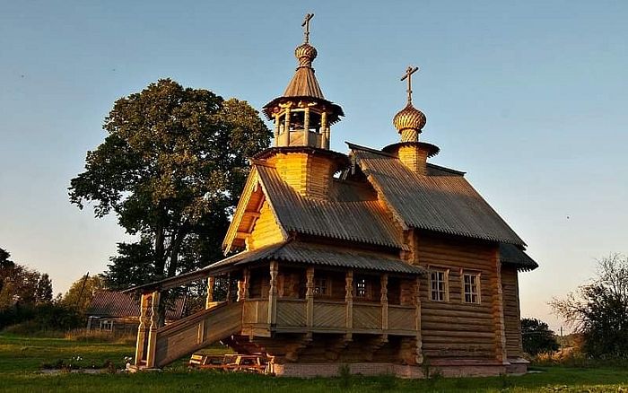 Рубленая церковь Вознесения Господня в деревне Койдиново