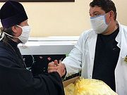 Епархии Украинской Православной Церкви оказывают помощь больницам и медикам