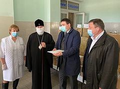 Ukrainian Church donates 100,000 coronavirus tests, more than $3,000 to fight the virus