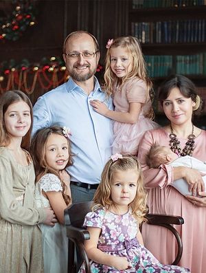 Елена Кучеренко с семьей