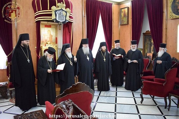 Патриарх Иерусалимский Феофил: Благодатный огонь будет передан в Россию