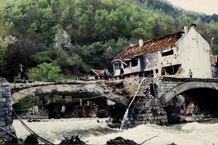 В Черногории почтили память невинных жертв агрессии НАТО