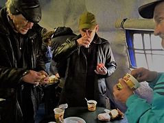 New tradition of feeding homeless to celebrate your birthday begins in Moscow during quarantine