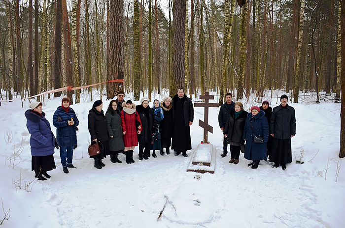 Στο σημείο εκτέλεσης τού αγιομάρτυρα Κωνσταντίνου τού Μπογκορόντσκ