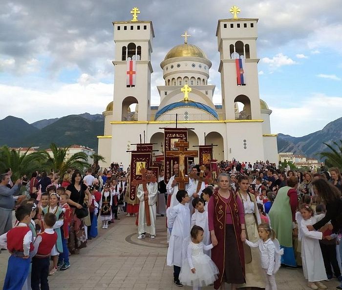 В Черногории прошел крестный ход в честь святого Иоанна-Владимира