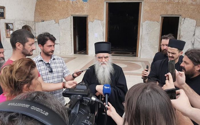 Митрополит Амфилохий: Арестами священников хотят запугать народ