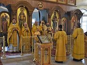 В московском Представительстве Православной Церкви в Америке молитвенно почтили память Русских и Американских святых