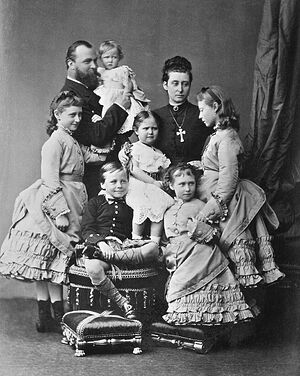 Семья великого герцога Людвига IV Гессенского и Рейнского, 1876 г.