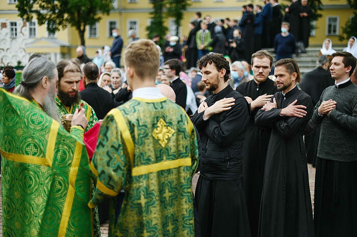 Holy Communion at the Lavra on the feast of St. Sergius. Photo: patriarchia.ru