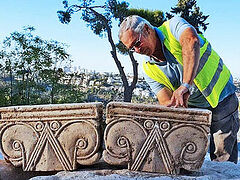 Israeli Archaeologists Uncover Remains of Majestic First-Temple Era Building in Jerusalem