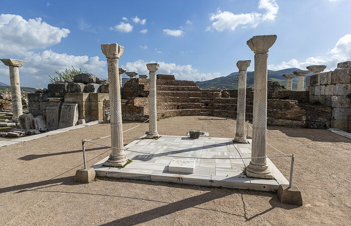 Место погребения апостола Иоанна Богослова в Эфесе (ныне город Сельчук). Фото: metaloleg.livejournal.com