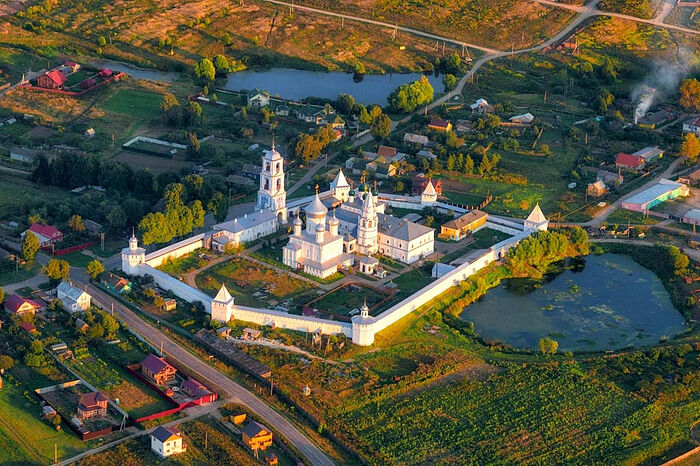 Никитский монастырь с высоты птичьего полёта. Фото: putidorogi-nn.ru
