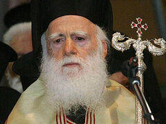 Archbishop Irineos of Crete in ICU with acute respiratory failure
