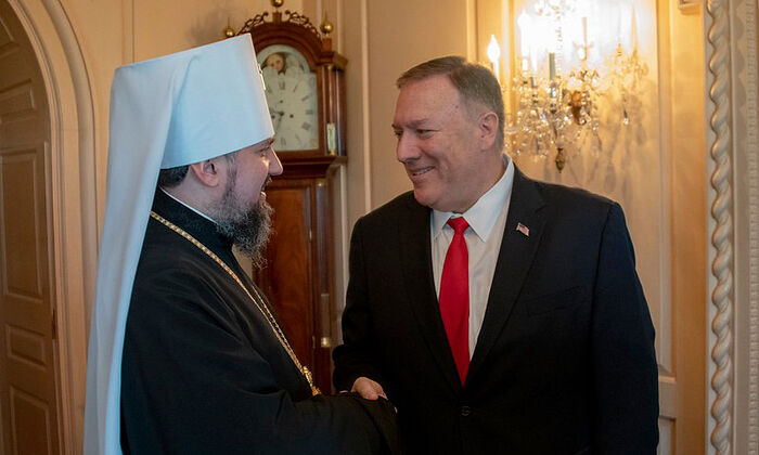 Secretary Pompeo meets with Epiphany Dumenko, the head of Constantinople's schismatics in Ukraine. Photo: kosmodromio.gr
