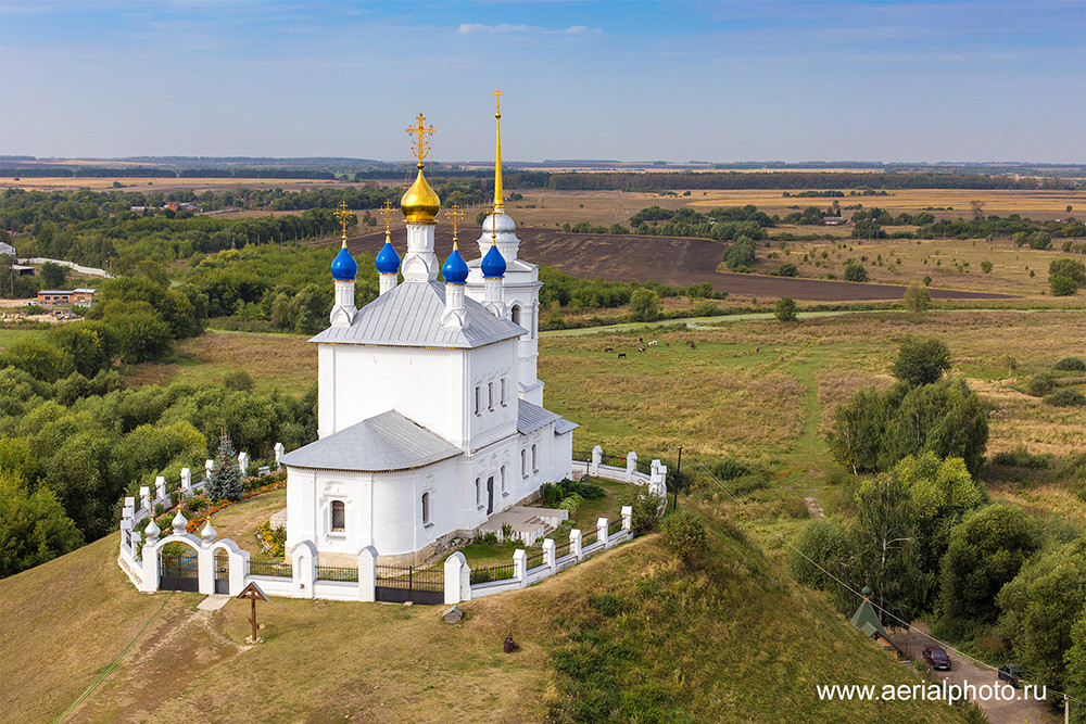 Ιερός Ναός Κοιμήσεως της Θεοτόκου. Επιφάν, Όμπλαστ του Τούλσκ
