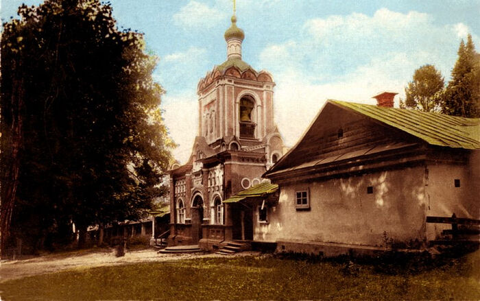 The entrance to Elder Ambrose’s “hut”. Archival photo: Optina.ru.