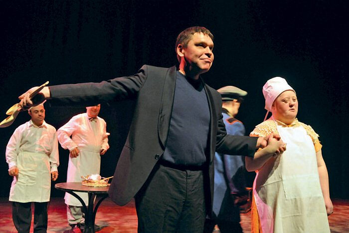 Igor Neyupokoyev and the Theater of the Innocents