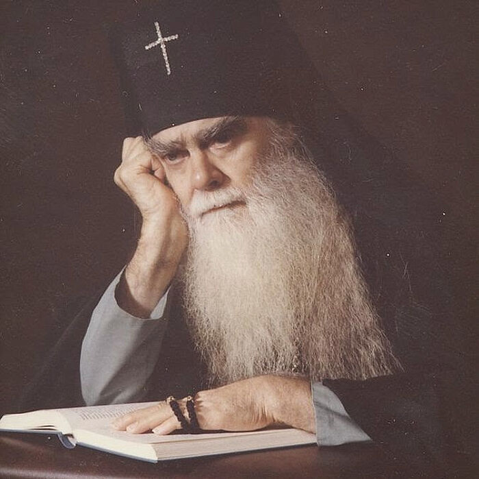 Ο Αρχιεπίσκοπος Αβέρκιος Τάουσεβ