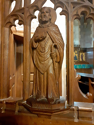 Деревянное изображение св. Дубрикия в церкви св. Дубрикия и Всех святых в Хэмниш-Клиффорде, Херефордшир (фото любезно предоставлено Revd. Rufus Noy)