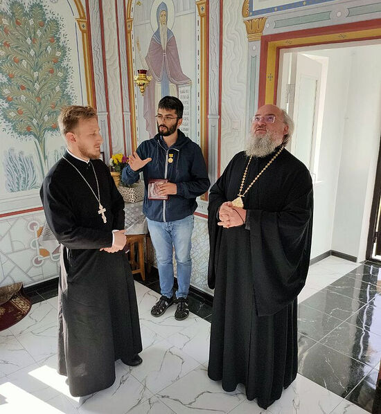 Епископ Козельский и Людиновский Никита, иерей Лев Шиповский и Дмитрий Волги