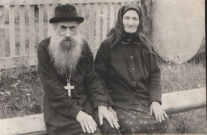 ​Archpriest Nikolai with Matushka Anna