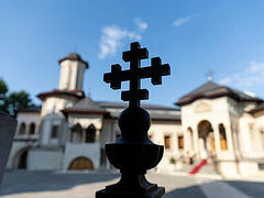 Οι Ρουμάνοι εμπιστεύονται την Ορθόδοξη Εκκλησία