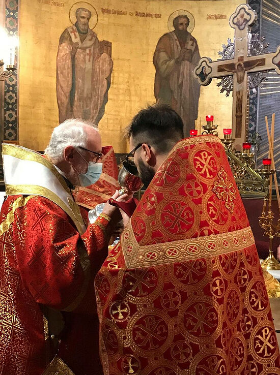 Concelebrating at St Alexander Nevsky Cathedral in Paris. Photo: twitter.com