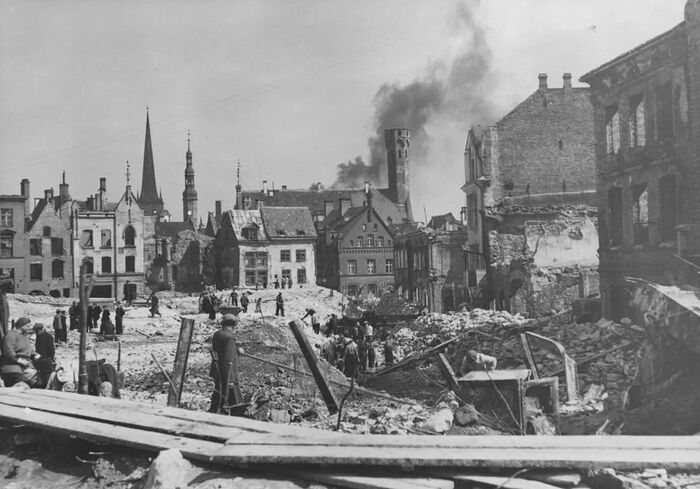 Таллинн, 1944