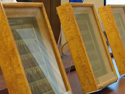 Псково-Печерскому монастырю передали старинные иконы, похищенные в годы Великой Отечественной войны