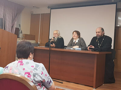 Председатель Синодального отдела по благотворительности встретился с медсестрами Детской больницы святого Владимира