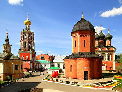 Высоко-Петровский монастырь в Москве