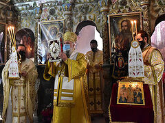 Liturgical life resumes at Romanian monastery church after 21 years
