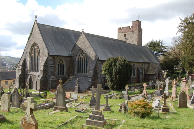 Церковь Св. Тейло в Лландейло, Кармартеншир, Уэльс