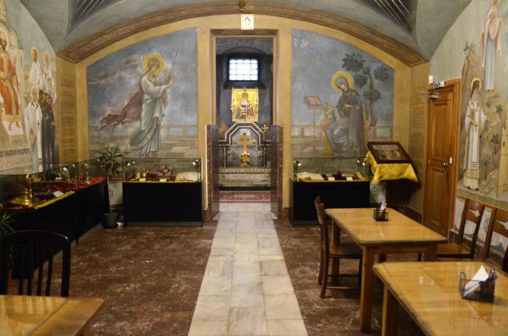 Κρύπτη του Ι. Ναού του Αγίου Νικολάου στη Σόφια – Μετόχι του Πατριάρχη Μόσχας και πάσης Ρωσίας. Εσωτερική διακόσμηση.