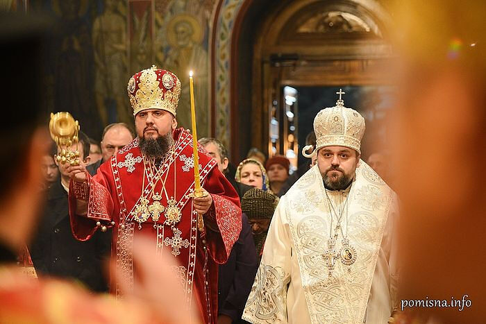 In November 2019, Bp. Isaiah (right) concelebrated with Epiphany Dumenko (left) and other Ukrainian schismatics.