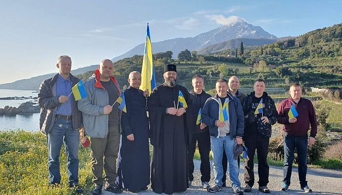 A group of schismatics visited Athos in 2019, angering the monks with their blatant displays of nationalism