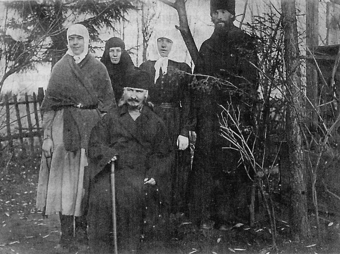 Преподобномученик Игнатий (Лебедев) с семьей