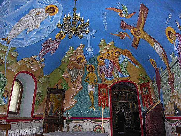 Церковь Святителя Николая в Клённиках, Маросейка Росписи крестильни и алтаря придела Всех Русских Святых. 2009 г