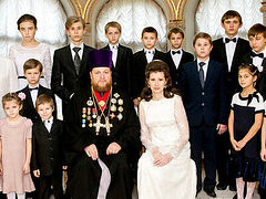 Ukrainian priest adopts 25 children, creates center for orphans at his church
