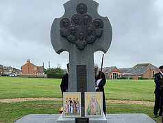 40th anniversary of canonization of Royal Martyrs celebrated at Romanov monument on Isle of Wight