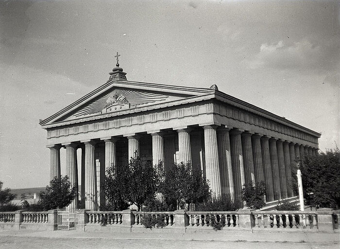 Петропавловский храм Севастополя. Дореволюционное фото